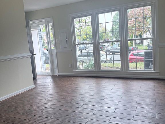 4th image of 10423 Copeland Dr
