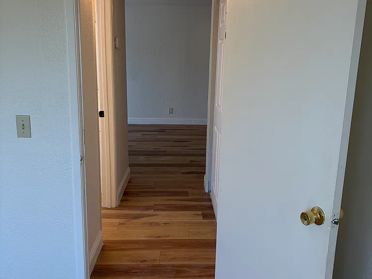 847 Rose Ave #12 — Photo 1