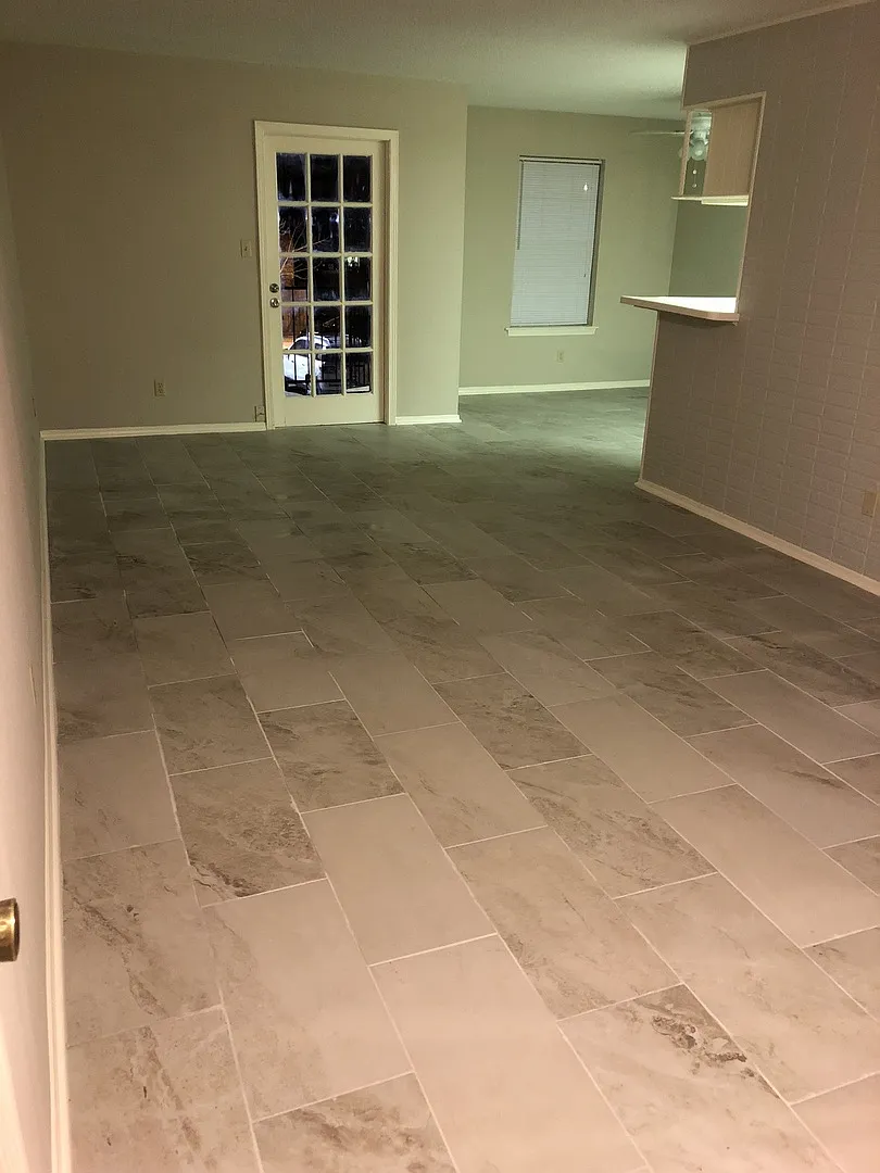 3823 Ridgelake Dr — Photo 1