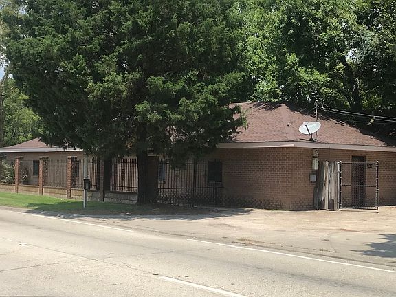 4th image of 24405 Church St
