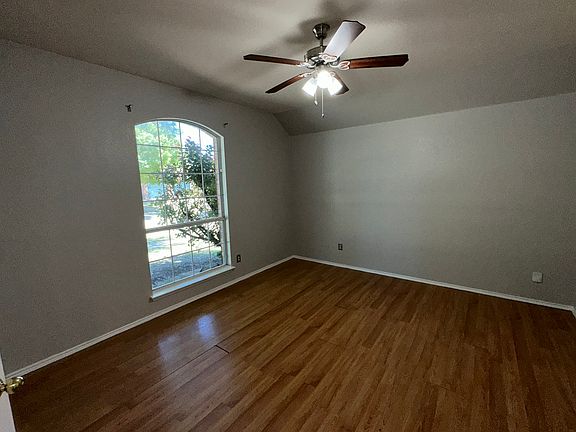 5th image of 5217 Threshing Dr