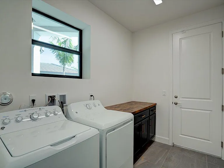 12474 SW La Costa St — Photo 40