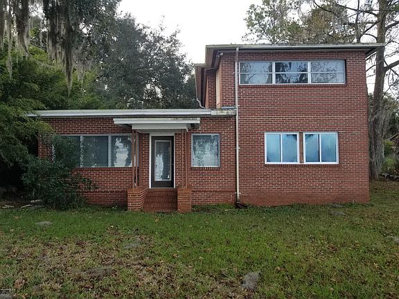 3rd image of 3829 Trout River Blvd