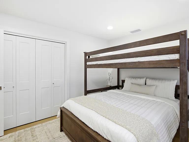 1530 Mackintosh Blvd — Photo 36