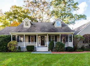 489 Comstock Pkwy, Cranston, RI 02921