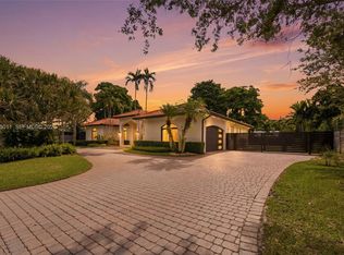 16615 SW 82nd Ct, Palmetto Bay, FL 33157