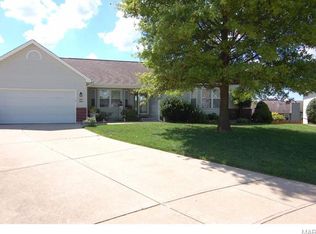 21 Knoll Ridge Ct, O'Fallon, MO 63368