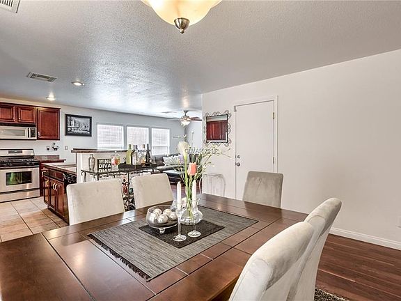 5th image of 571 Swiss Cottage Ave
