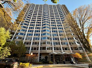 555 W Cornelia Ave APT 1204, Chicago, IL 60657