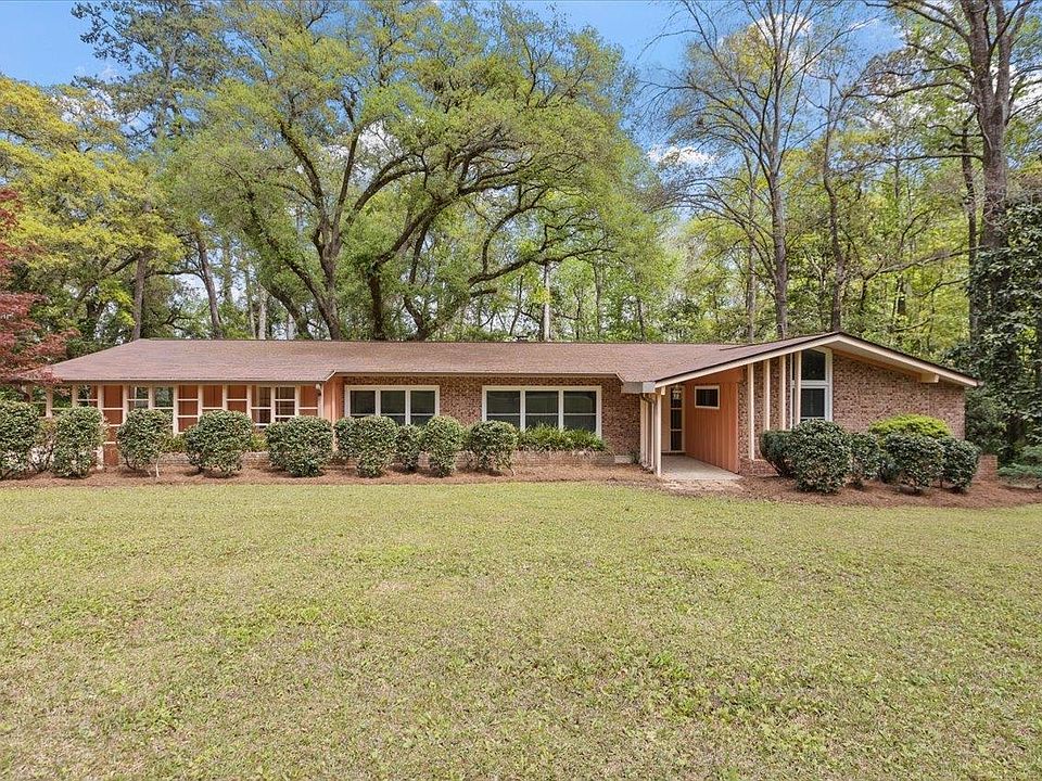1st image of 3488 Lakeshore Dr