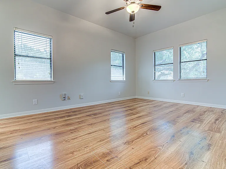 311 W Mary St #B — Photo 6