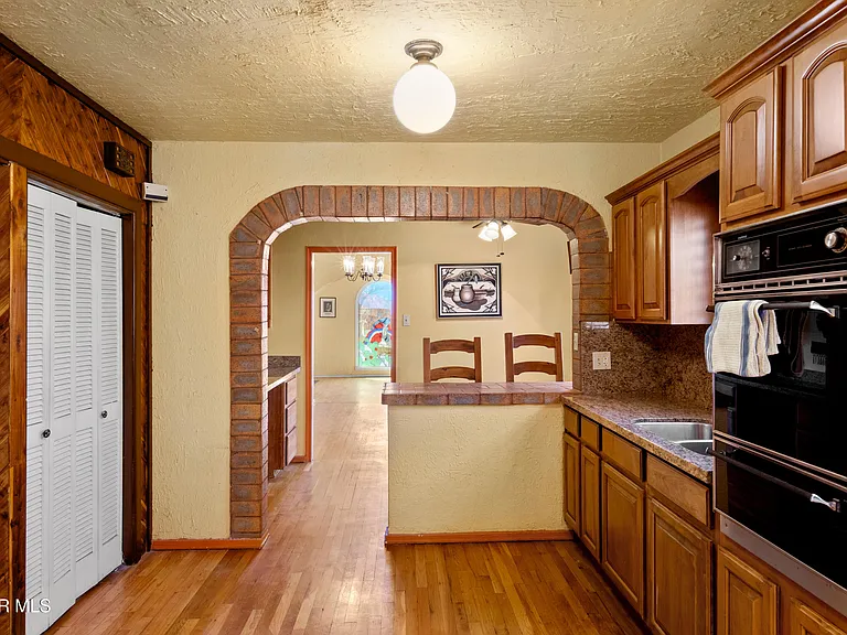 515 Gregory Ave — Photo 14