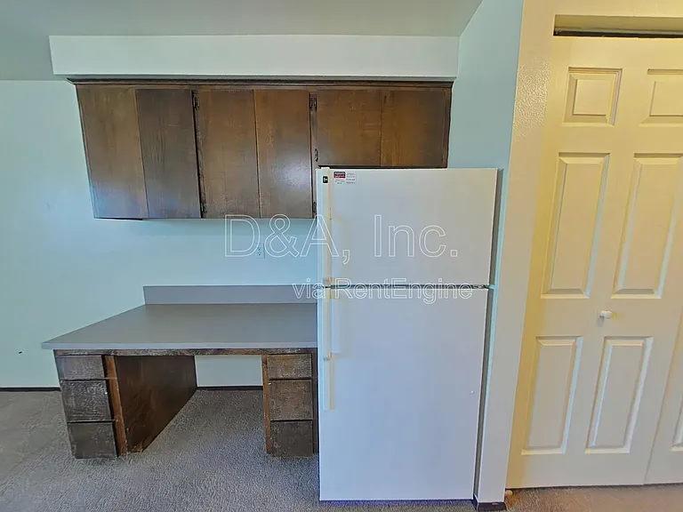 697 Jefferson St SE #4 — Photo 3