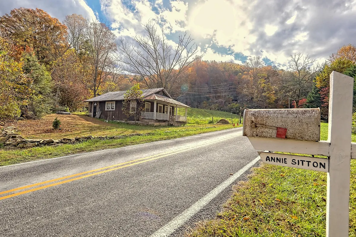 Building Photo - Kirklands Creek Rd