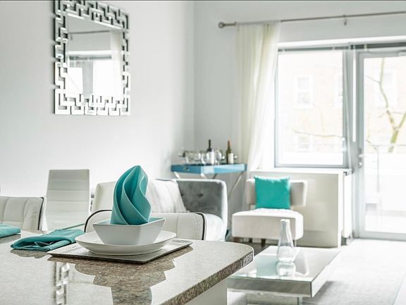 3rd image of 15350 89th Ave APT 1201