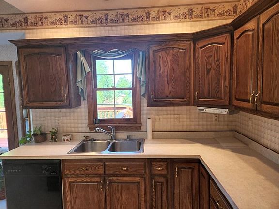 4th image of 10992 Monticello Dr