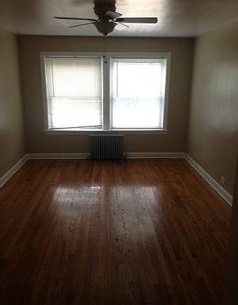 2nd image of 5622 S King Dr