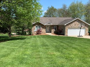 605 San Chez Ter, Mercer, PA 16137