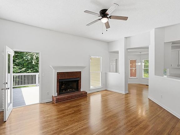 4th image of 187 Cypress Dr