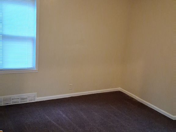 3rd image of 9967 Saint Marys St