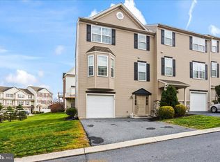 14 Indiana Cir, Lemoyne, PA 17043