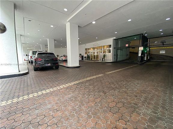 4th image of 1200 Brickell Bay Dr APT 2303