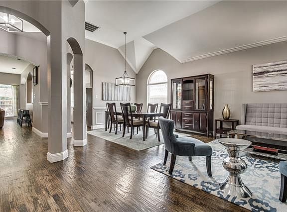 4th image of 512 Saddlehorn Dr