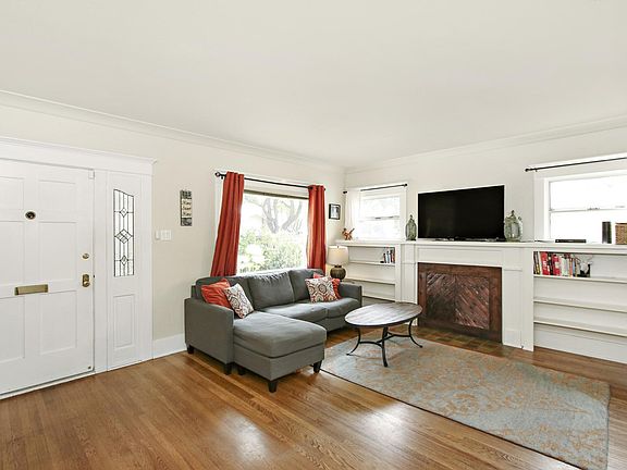 5th image of 3964 Brunswick Ave