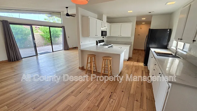 2 bed, 2.0 bath, 1145 sqft, $2,295 — Photo 3