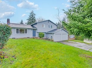 9916 NW 4th Ave, Vancouver, WA 98685