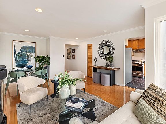 3rd image of 4454 23rd St APT 3