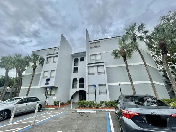 2000 N Congress Ave APT 304
