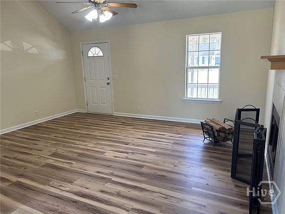 3rd image of 103 Ellis Drive