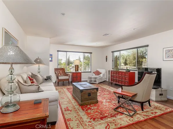 325 Fairview Ln, Paso Robles, CA 93446