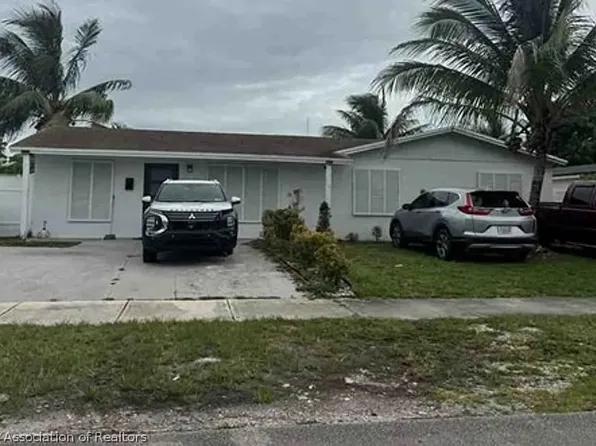115 NE 205th Ter, Miami Gardens, FL 33179