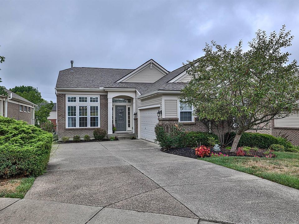 1st image of 2724 Daphne Dr