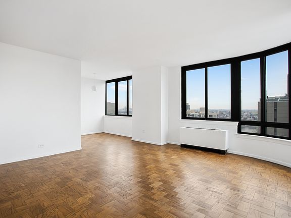 3rd image of 455 E 86th St APT 25D