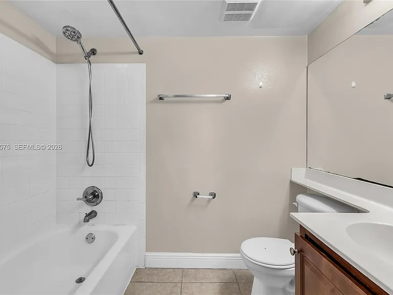 5628 Rock Island Rd #189 — Photo 11