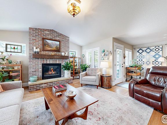 4th image of 4091 Avenida del Sol Dr