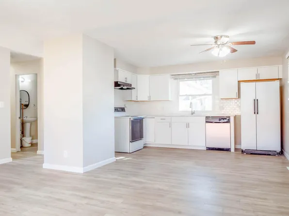 8512 Templeton Dr, Omaha, NE 68134