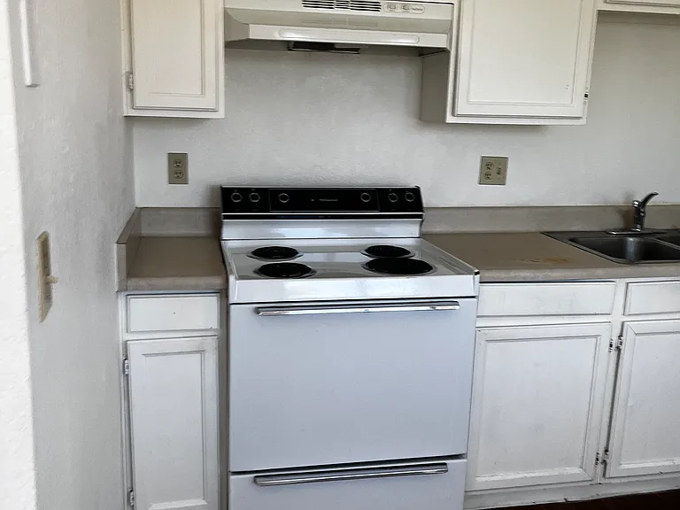 2055 N Winterhaven #201 — Photo 5