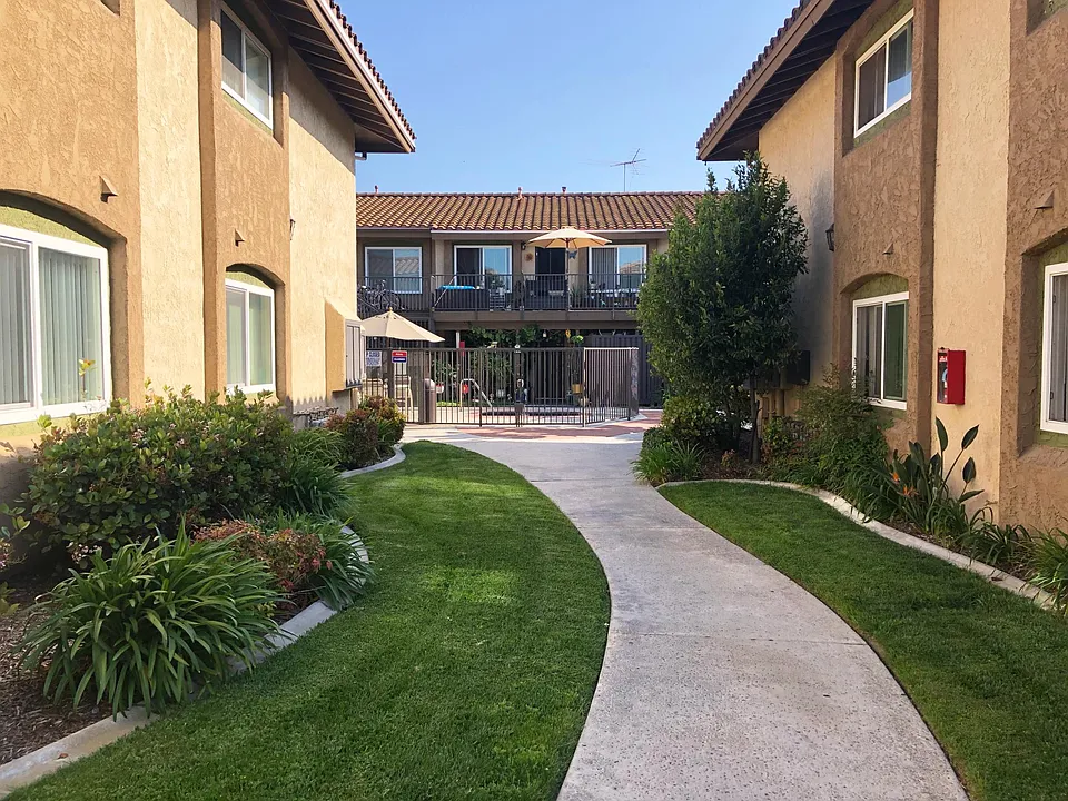 Fullerton Gardens