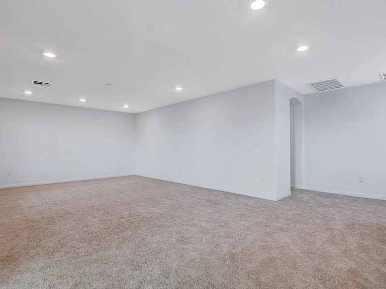 7821 Tomsburgh Ln — Photo 36