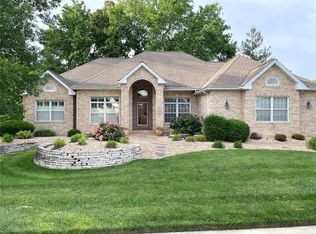 1467 Polo Run Dr, Swansea, IL 62226