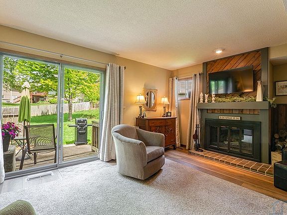 5th image of 2904 S Cedar St APT 6