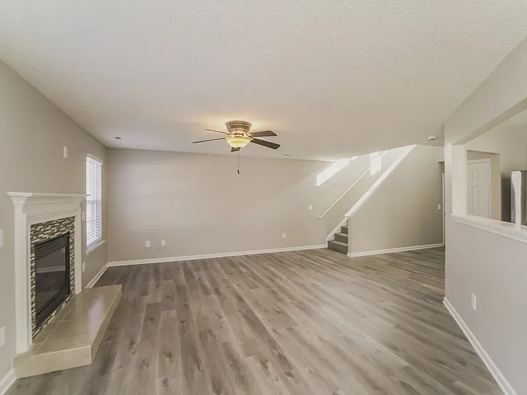 1001 Omaha Dr — Photo 6