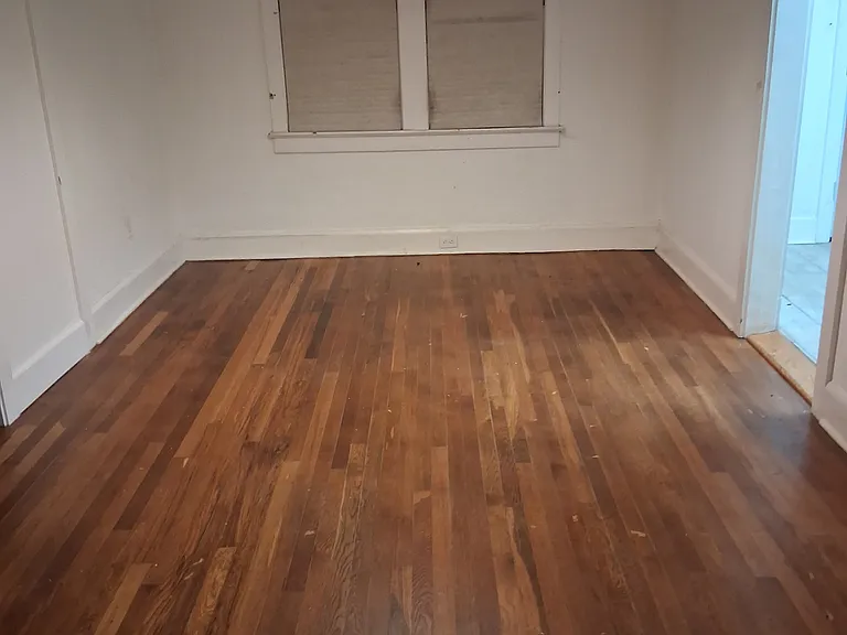 4543 Kingsbury St — Photo 3