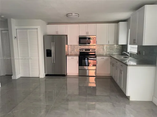 4281 Riverside Dr APT 1, Pompano Beach, FL 33065