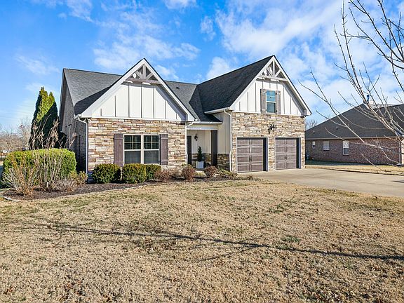 4th image of 5058 Saint Ives Dr