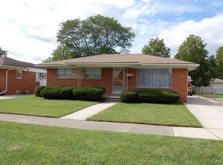 6047 Berwyn St, Dearborn Heights, MI 48127
